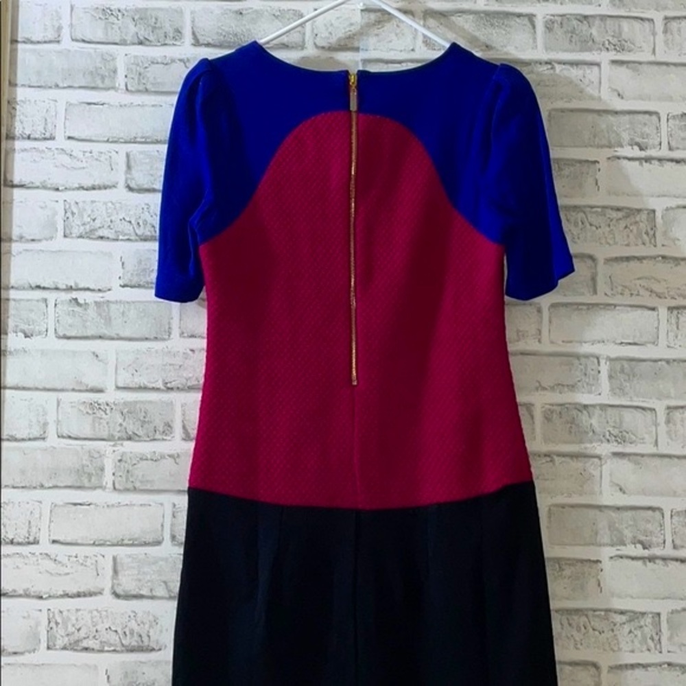 Moon Collection Color-block Dress, Small - Picture 6 of 12